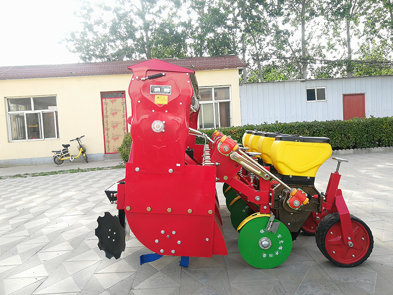 4行玉米精量旋耕播種機